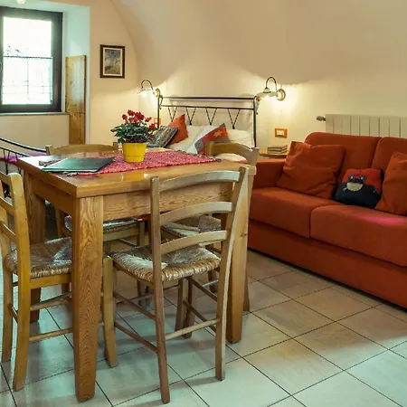 Studio-apartment Mit Balkon Mit Seeblick Und Zugang Zum Garten Apartament Riva di Solto