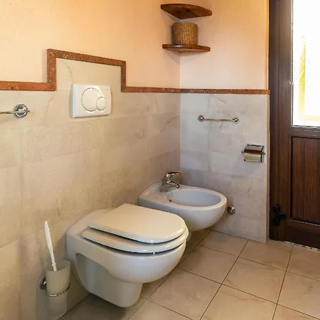 Studio-apartment Mit Balkon Mit Seeblick Und Zugang Zum Garten Apartament *