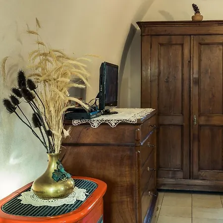 Studio-apartment Mit Balkon Mit Seeblick Und Zugang Zum Garten *